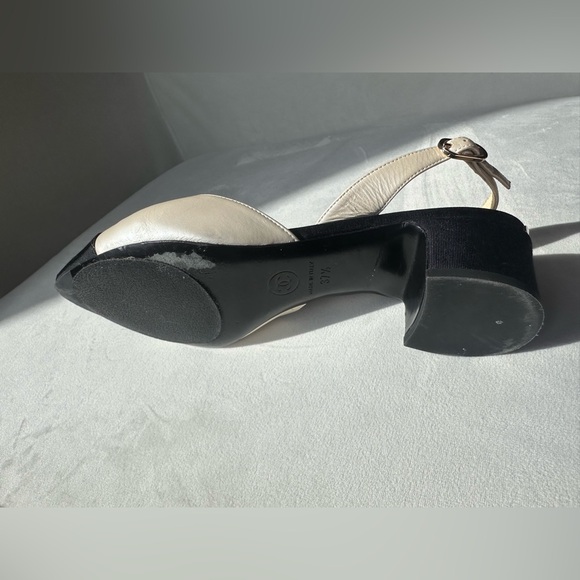 CHANEL metallic Slingback heel. Perfect condition. - Picture 15 of 16